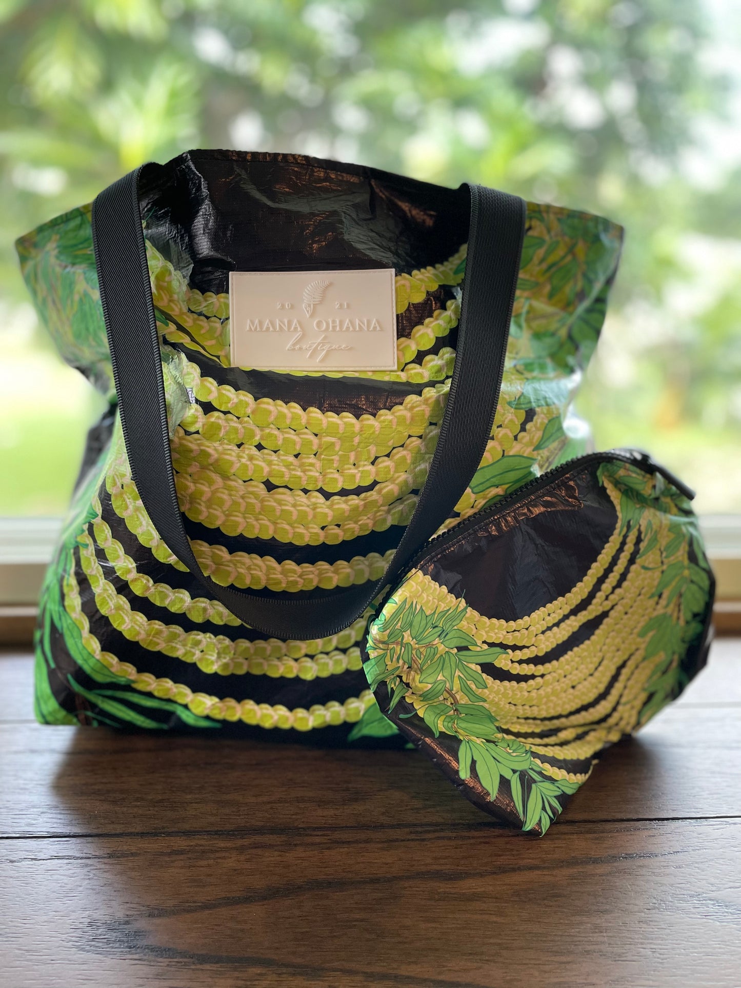 Maile Mokihana Zippered ʻEke with Mini Zippered Pūʻolo Pouch