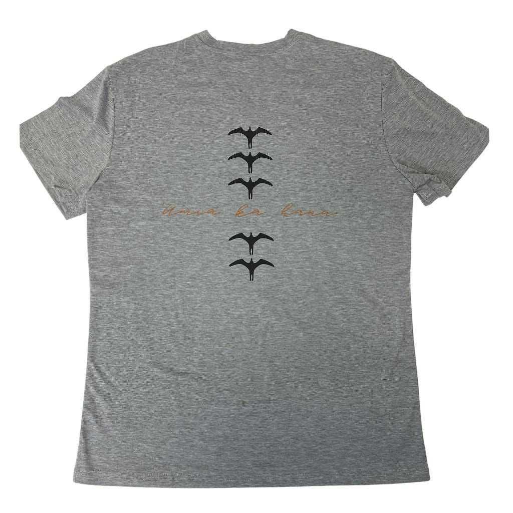 'Umia Ka Hanu - Kāne/Wāhine Relaxed Fit V-Neck Tee